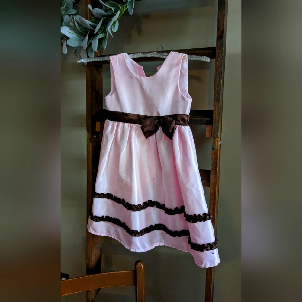 Spring, sleeveless dress, perfect for Easter